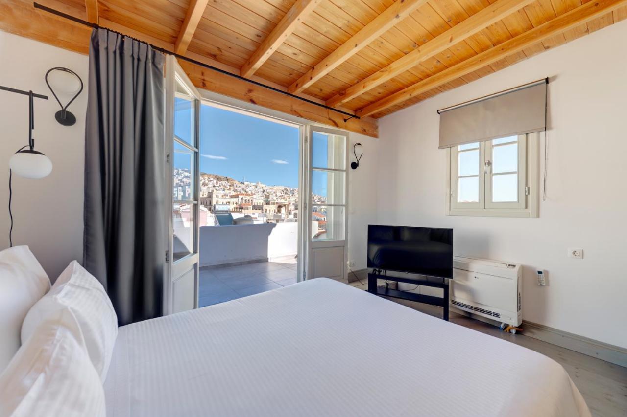 The Ten Syros Ermoupoli Luaran gambar